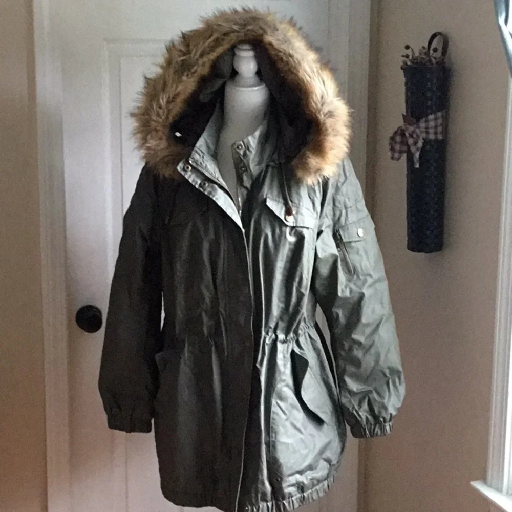 Olive parka with detachable hood.